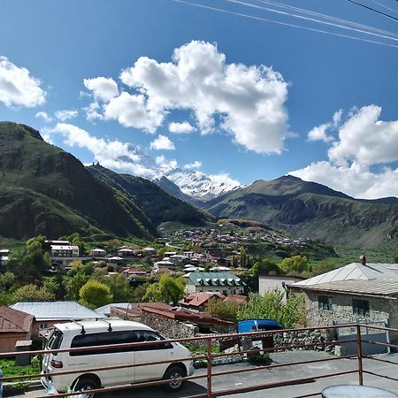 Guest House On V. Pshavela 50 Kazbegi Exterior photo