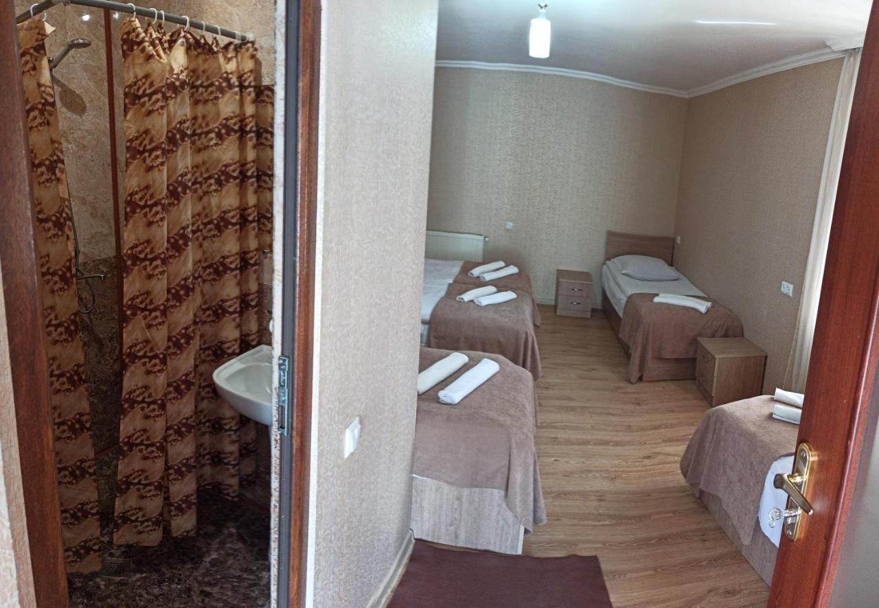 Guest House On V. Pshavela 50 Kazbegi Exterior photo