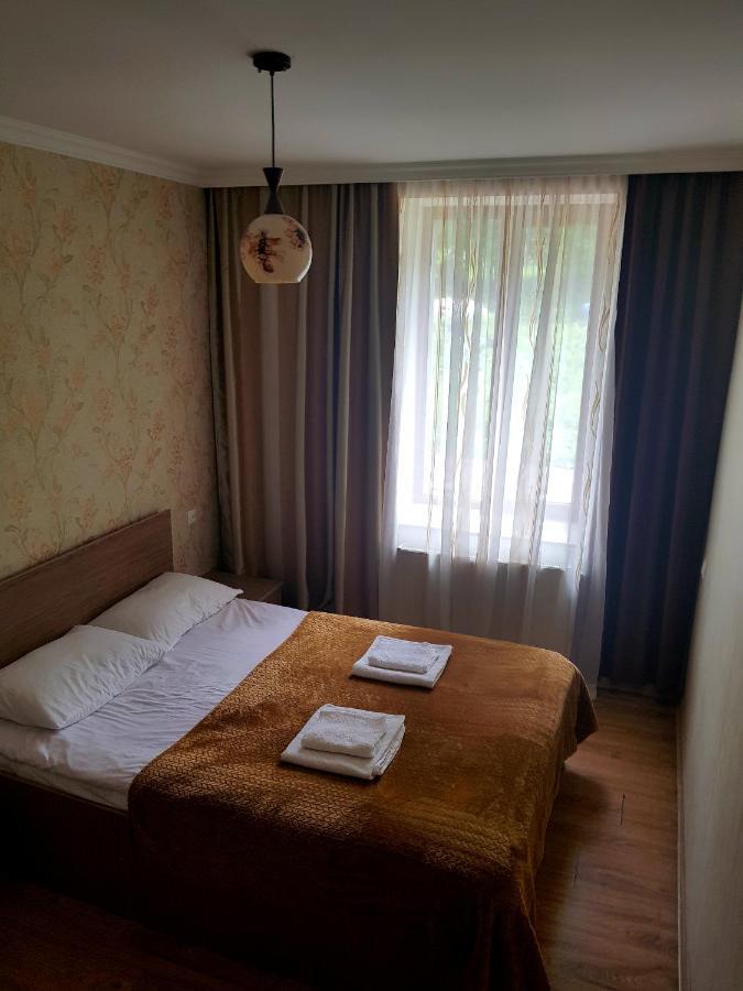 Guest House On V. Pshavela 50 Kazbegi Exterior photo